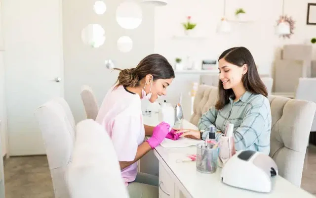 Quảng cáo tiệm nails salon hiệu quả đòi hỏi sự đa dạng trong chiến lược và kiên nhẫn